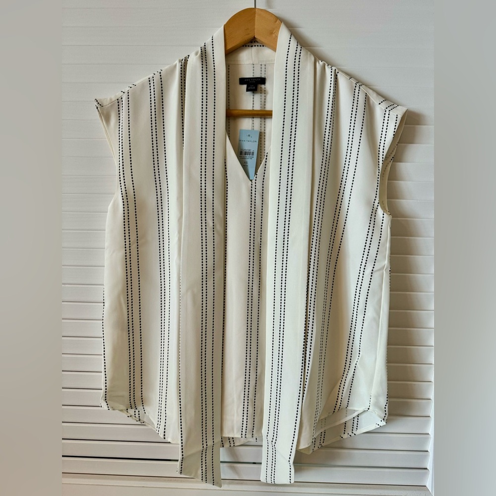 NWT Ann Taylor Printer Blouse